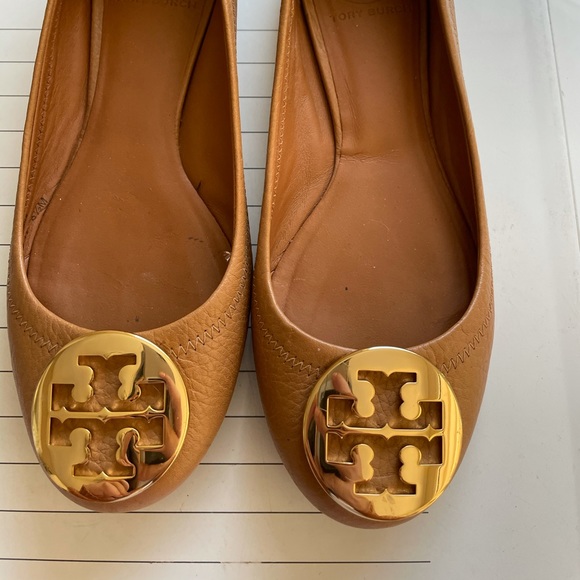 Tory Burch Ballet Tumbled Leather Gold Logo 6.5 - Picture 2 of 8